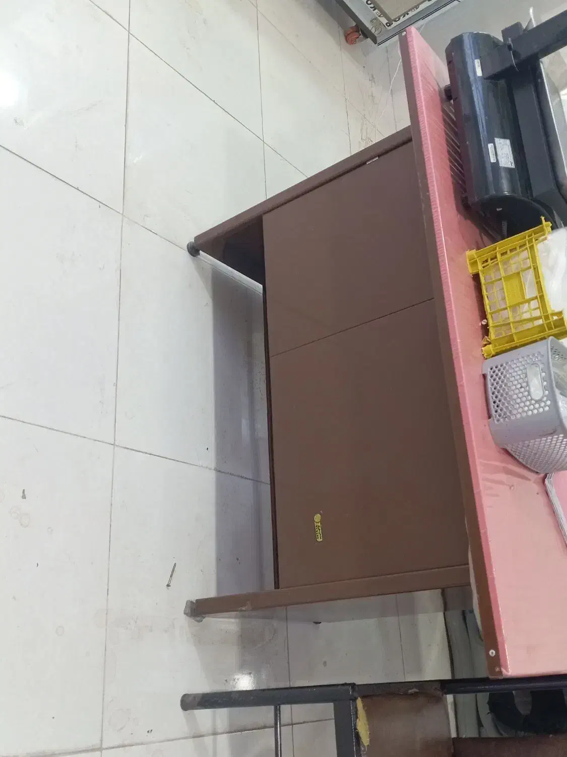 میز|میز تحریر و کامپیوتر|فولادشهر, مسکن مهر فولادشهر|دیوار