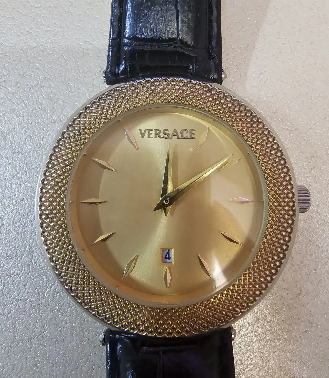 ساعت ورساچه versace مردانه|ساعت|شیراز, ترمینال باربری|دیوار