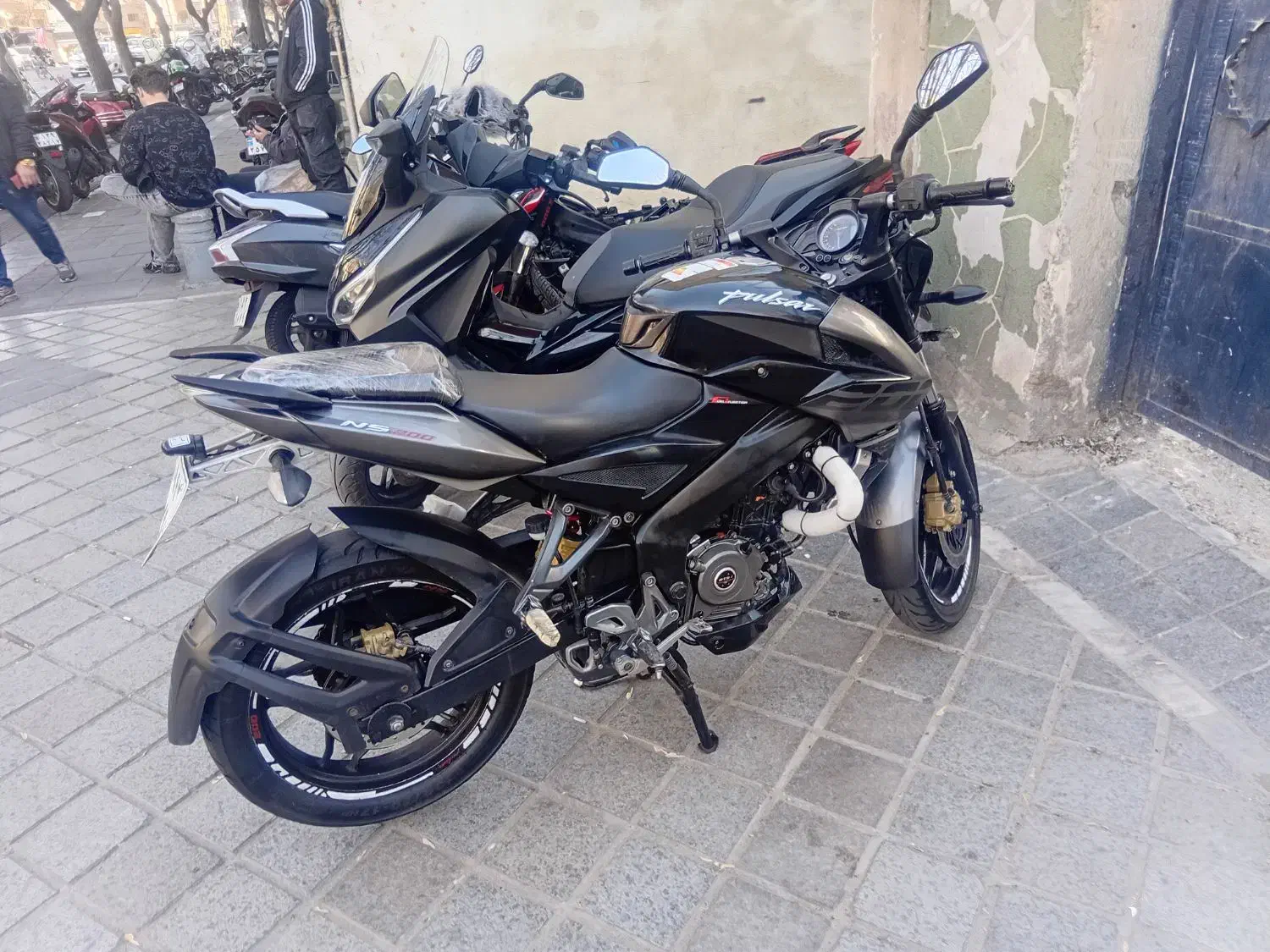 ns200|موتورسیکلت|تهران, گمرک|دیوار