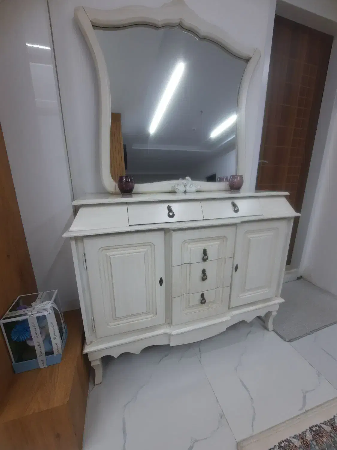 کنسول و آینه شیک و نو|بوفه، ویترین، کنسول|همدان, |دیوار