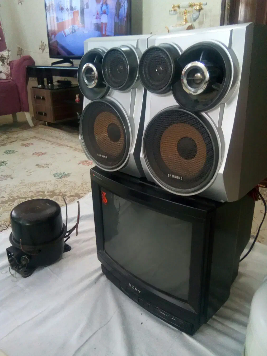 تلوزیون 15 سونی|تلویزیون و پروژکتور|گلبهار, شهر جدید گلبهار|دیوار