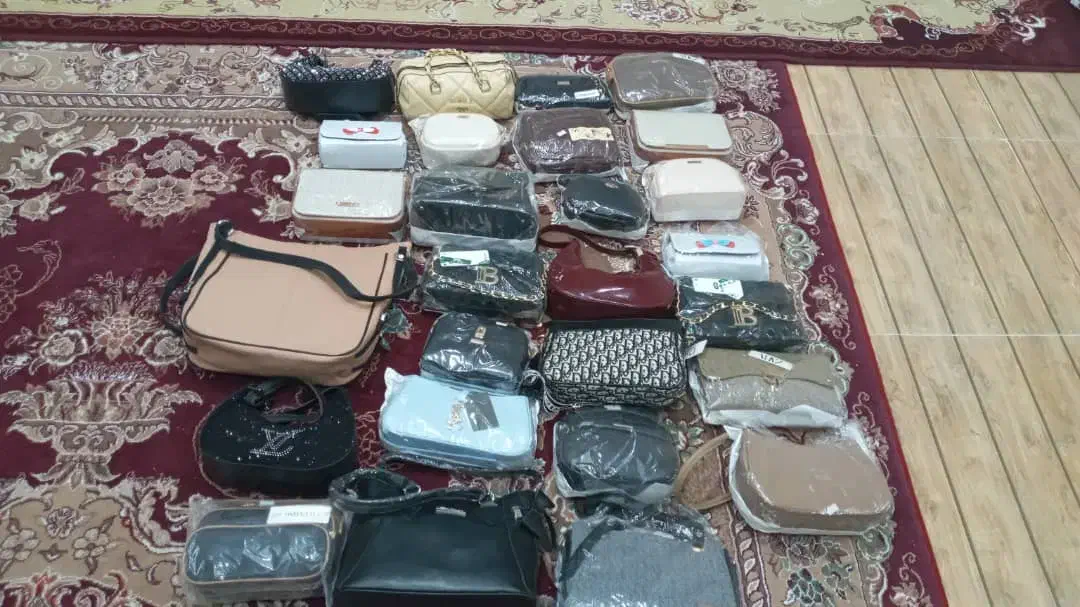 کیف های دوشی|کیف، کفش، کمربند|یاسوج, |دیوار