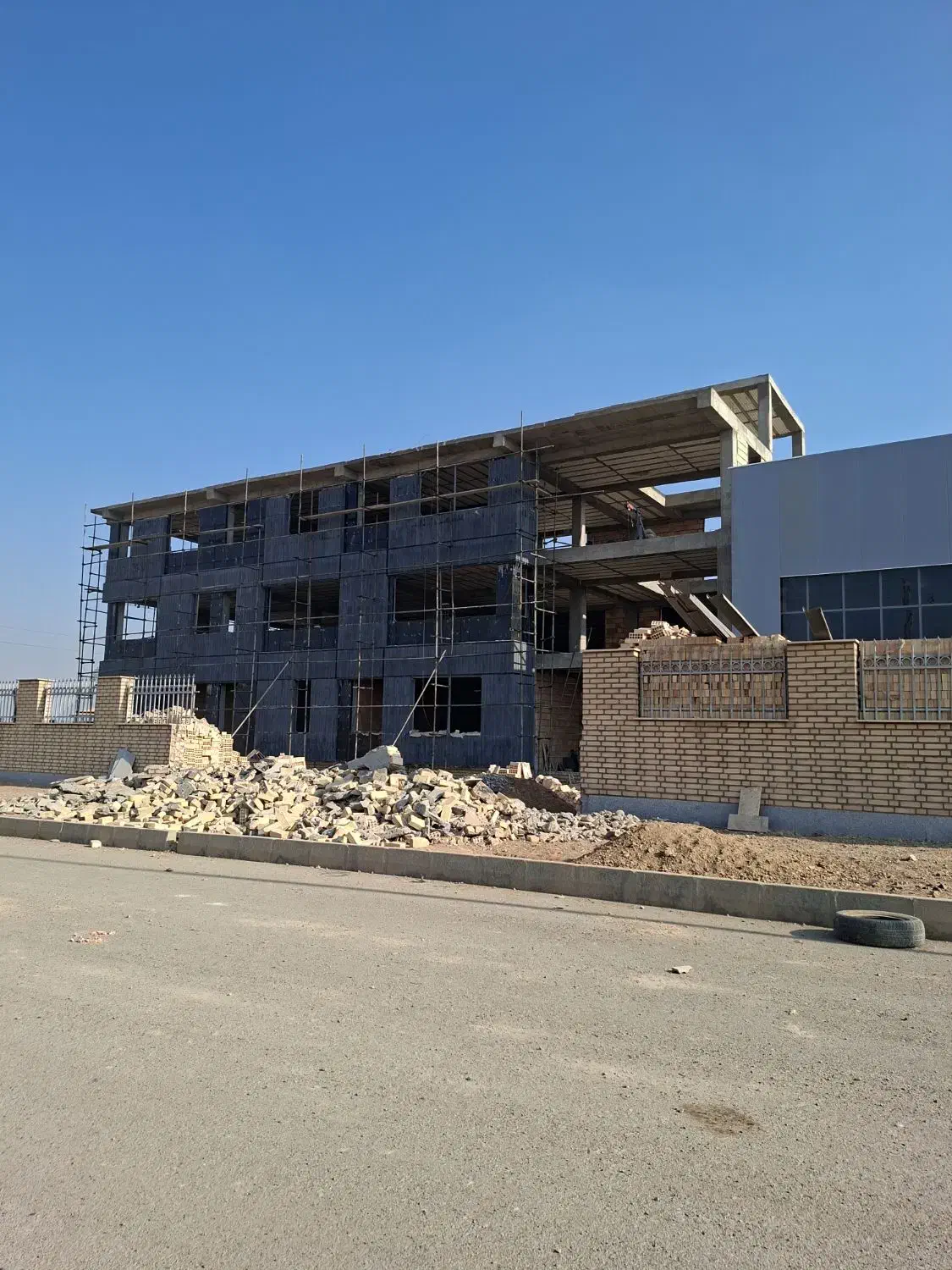 نگهبان ۲۴ ساعته|استخدام سرایداری و نظافت|جوادآباد, |دیوار