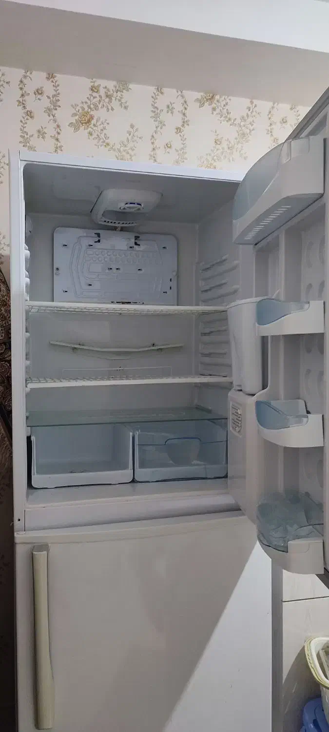 یخچال دو در بالا پایین|یخچال و فریزر|سهند, |دیوار