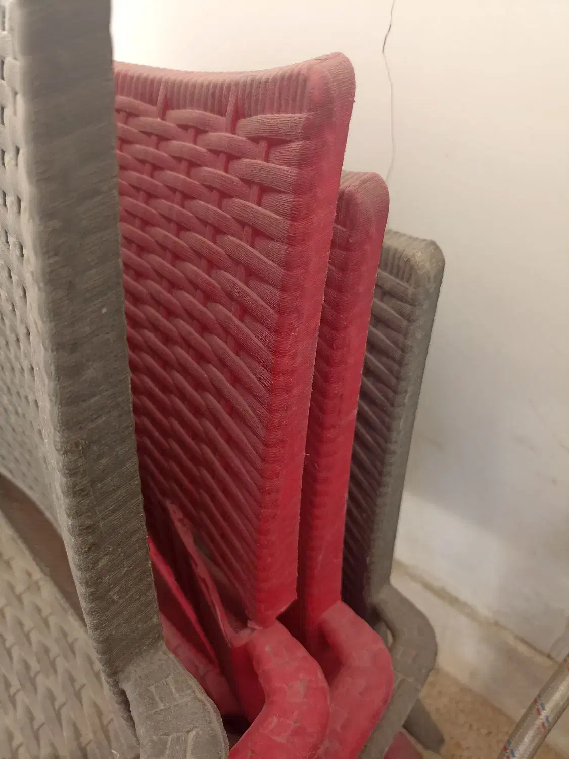 صندلی|صندلی و نیمکت|مشهد, کارمندان دوم|دیوار