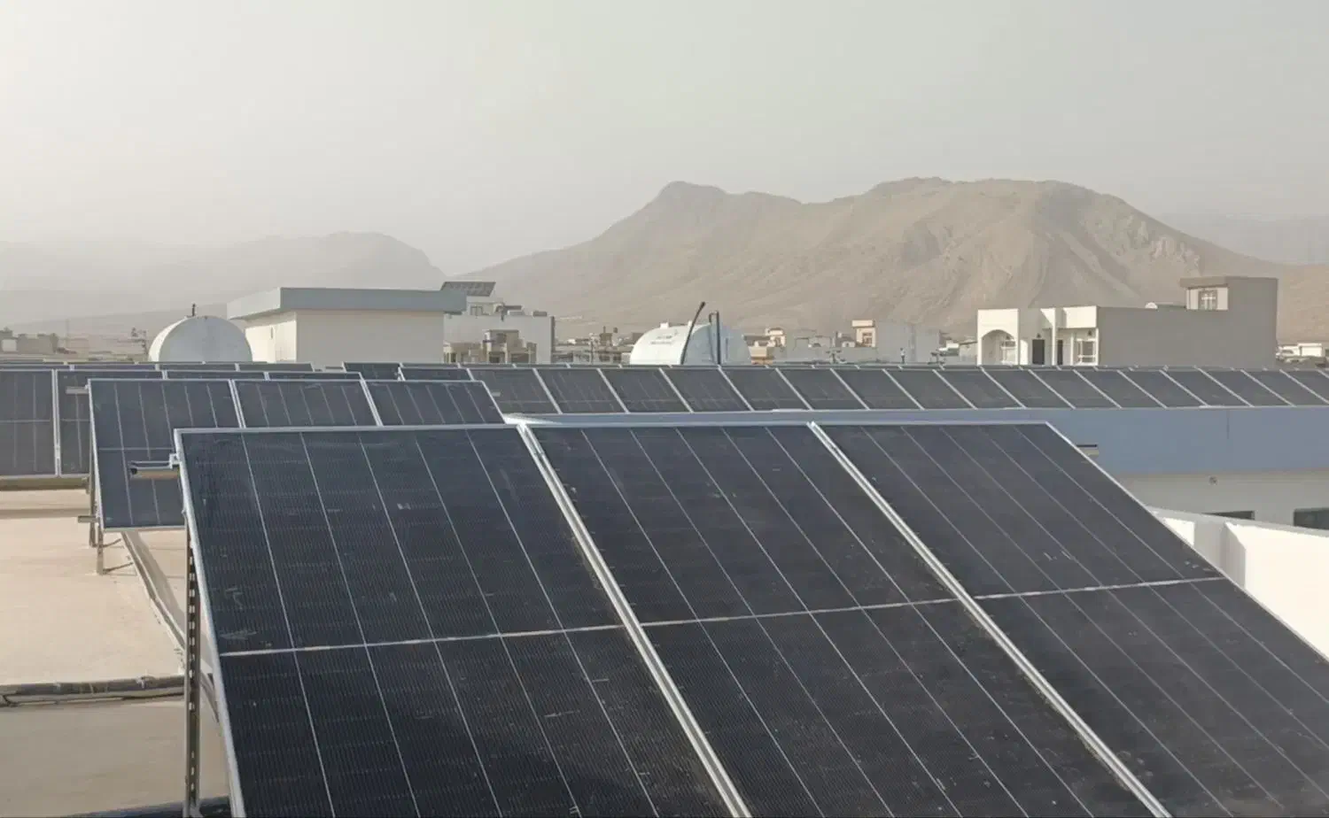 سیستم پنل خورشیدی تکفاز و ۳فاز|خدمات پیشه و مهارت|سنندج, |دیوار