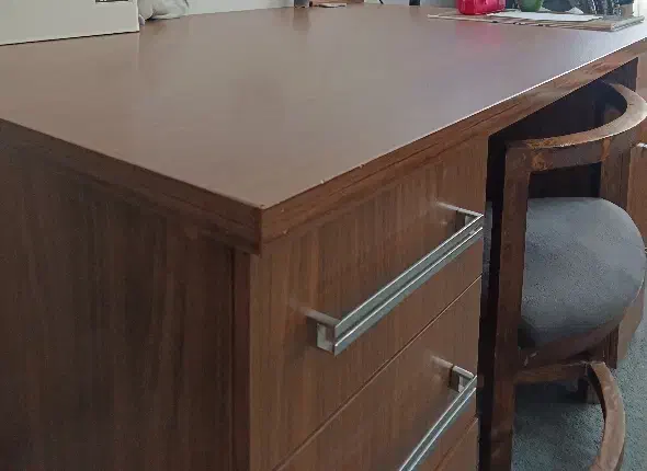 میز برش کشودار|میز تحریر و کامپیوتر|فولادشهر, C4|دیوار