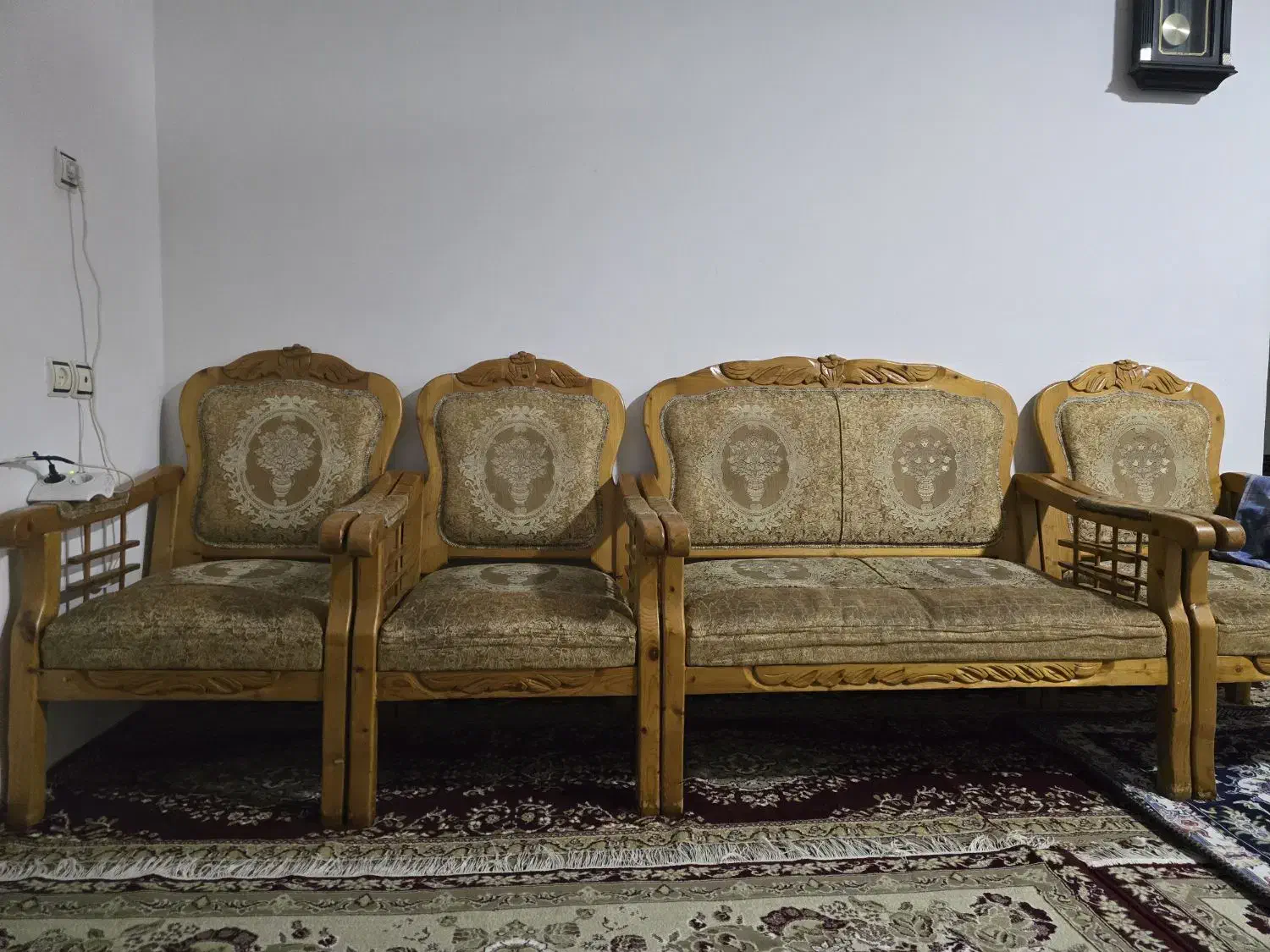 مبل ۸نفره وی ویترین|بوفه، ویترین، کنسول|آستانه اشرفیه, |دیوار