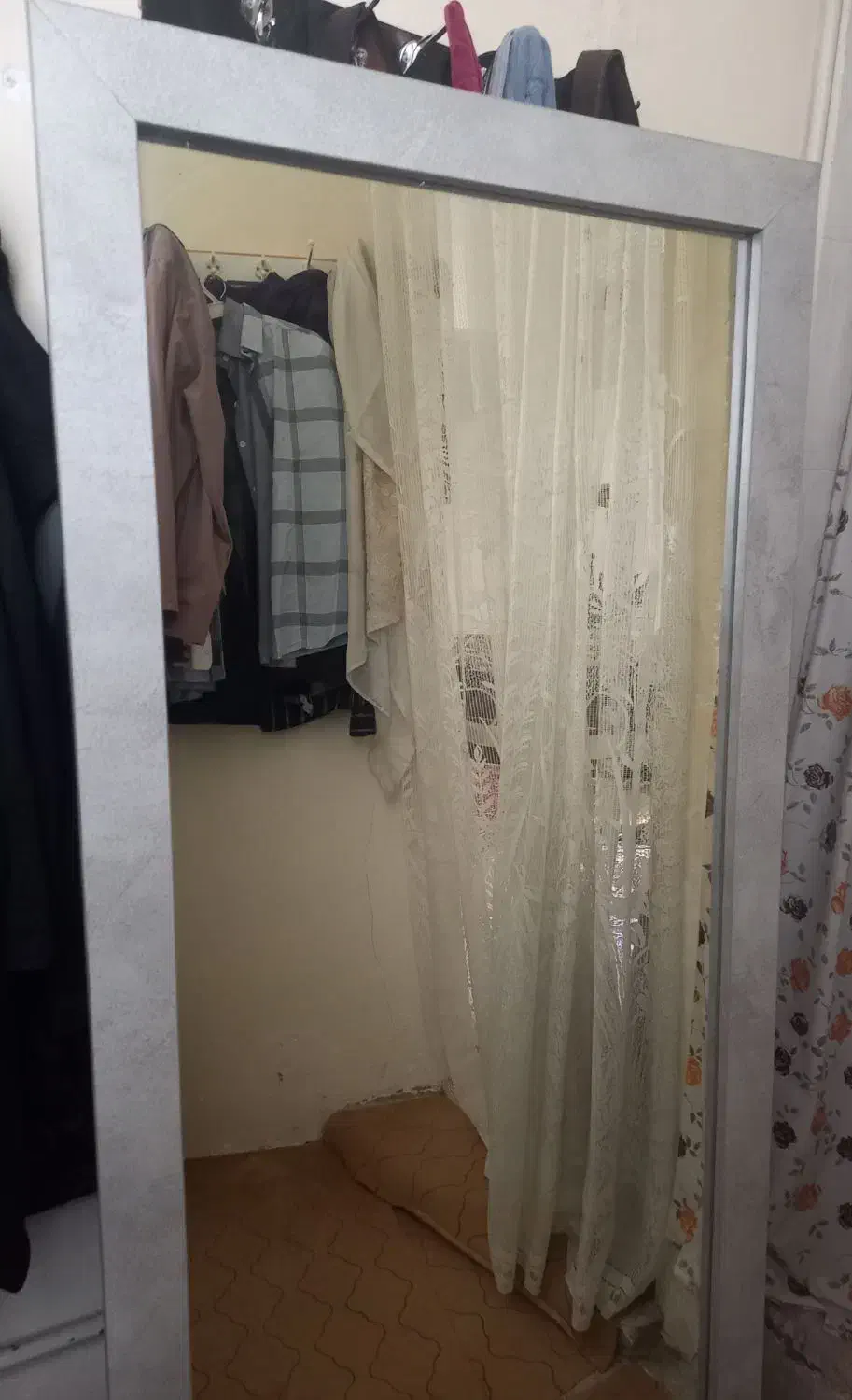 آیینه تمام قد|آینه|کنگاور, |دیوار