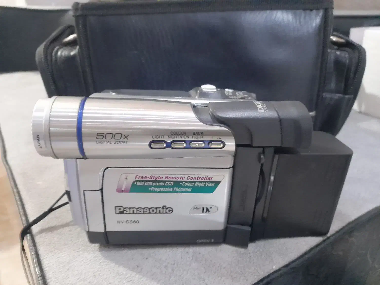 دوربین فیلمبرداری و عکاسی پاناسونیک|دوربین عکاسی و فیلمبرداری|رشت, پیرکلاچای|دیوار