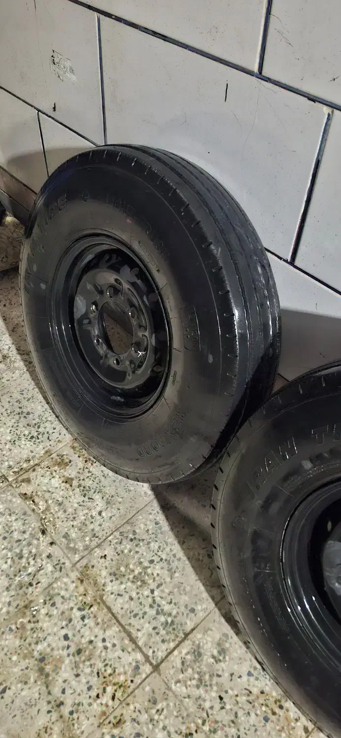 لاستیک نیسان رادیال|قطعات یدکی و لوازم جانبی|باوی, |دیوار