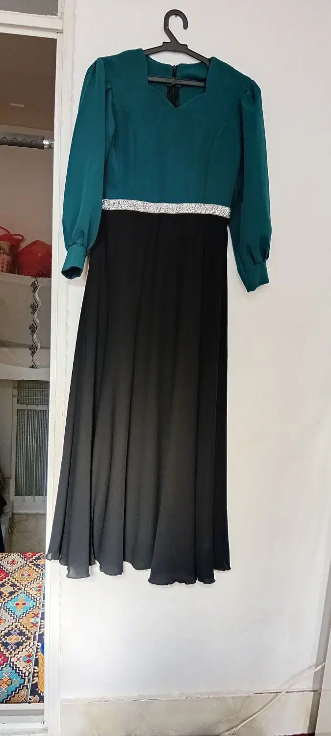 لباس مجلسی|لباس|قم, ولیعصر|دیوار