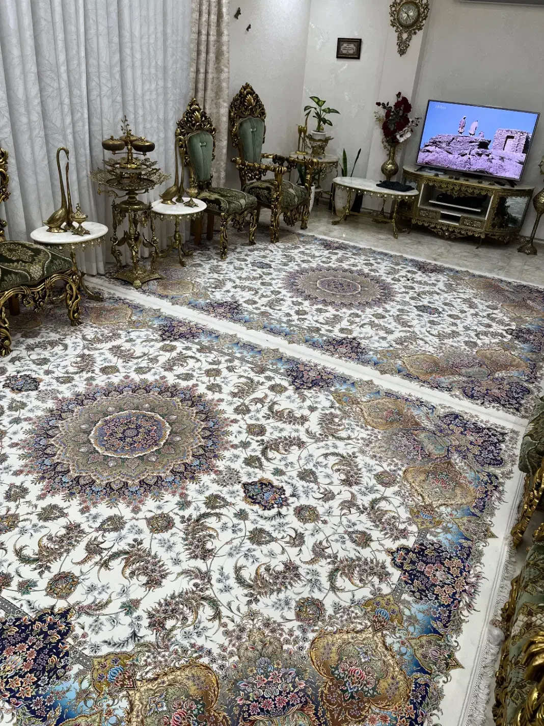 فرش طرح ابریشم ۱۵۰۰ شانه|فرش|لاهیجان, کوی آزادگان|دیوار