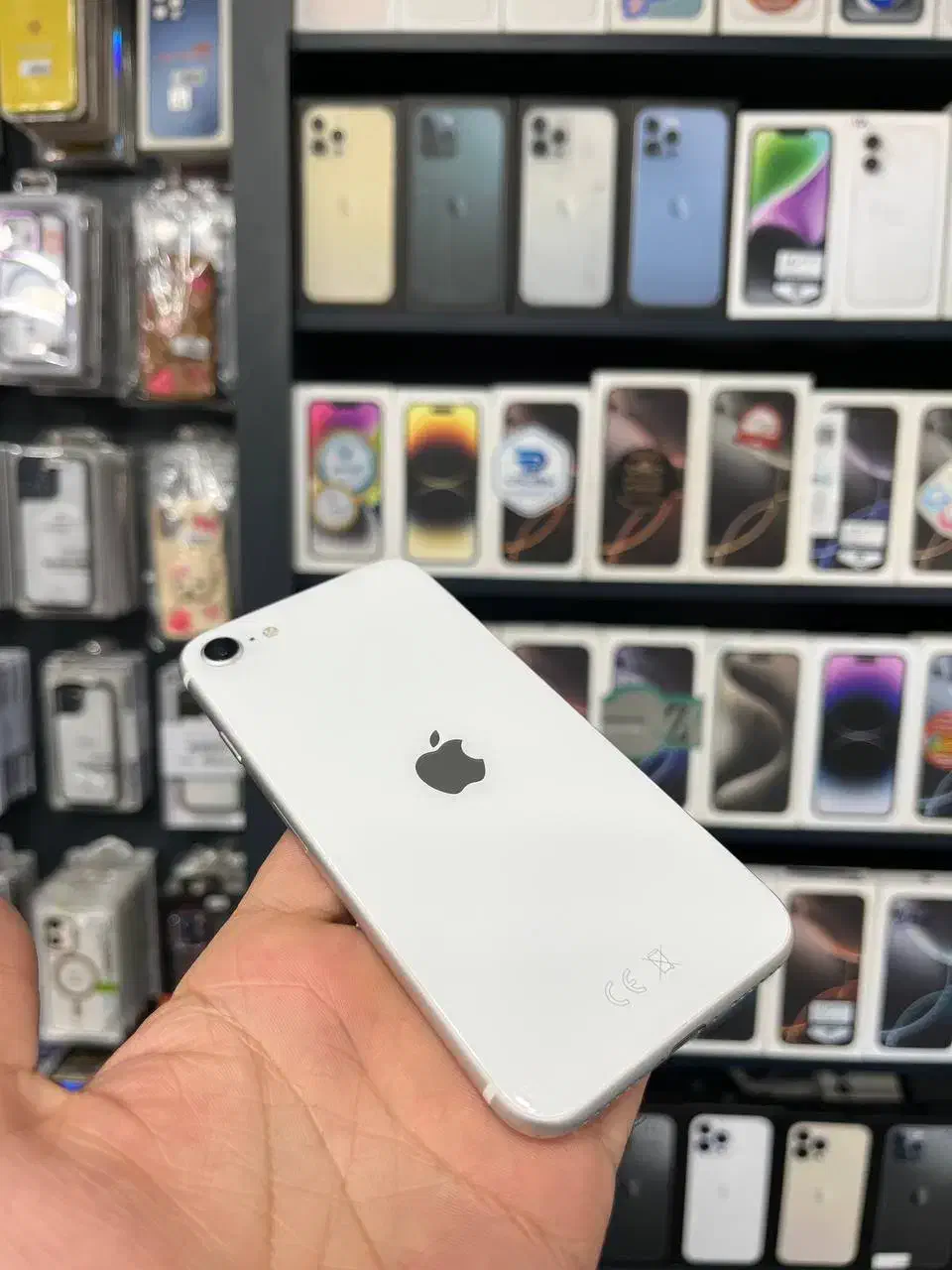 آیفون Se مدل 2020 با حافظه 256 با اقساط بلند مدت|موبایل|رشت, بازار|دیوار