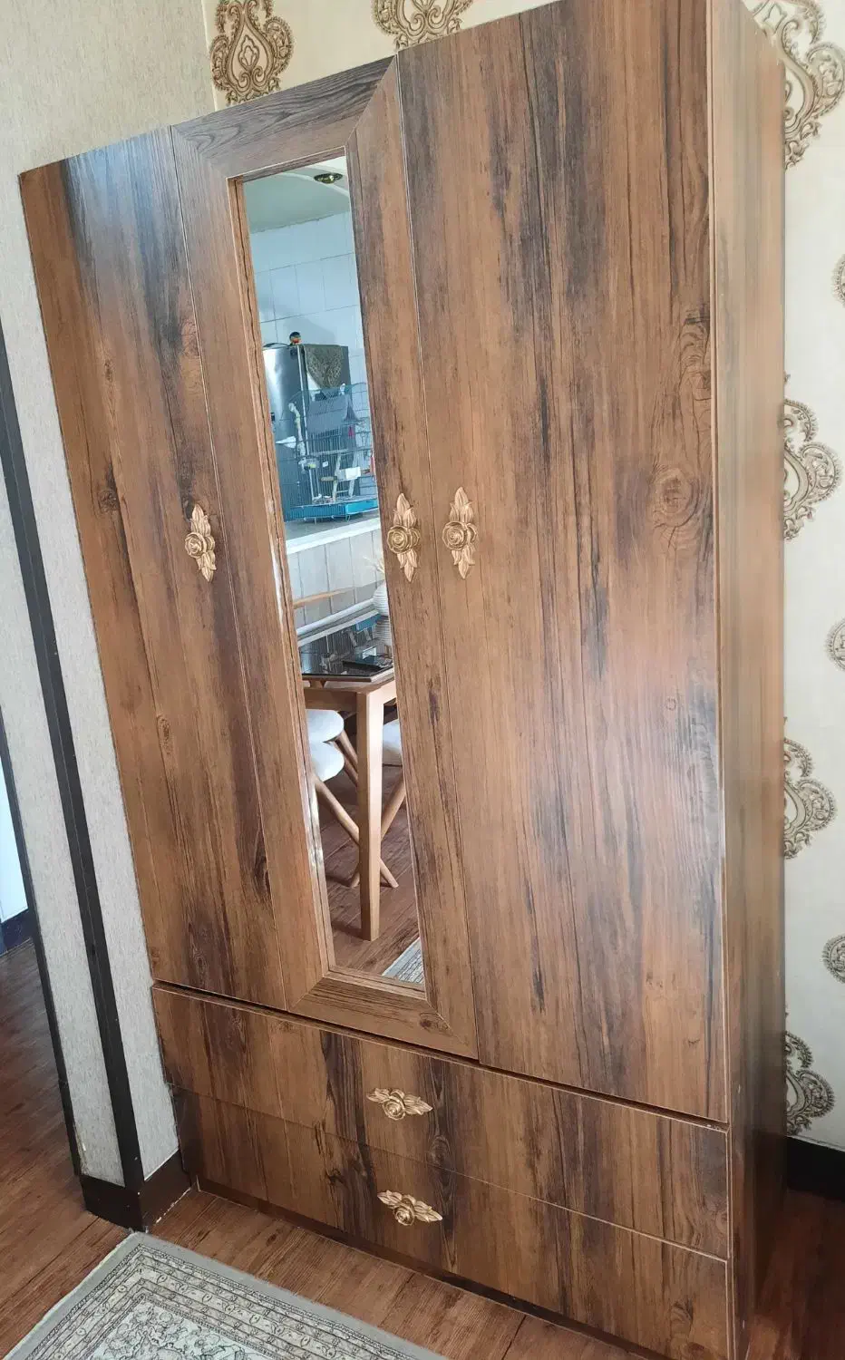 کمد لباس|جاکفشی، کمد، دراور|اصفهان, شیخ اشراق|دیوار