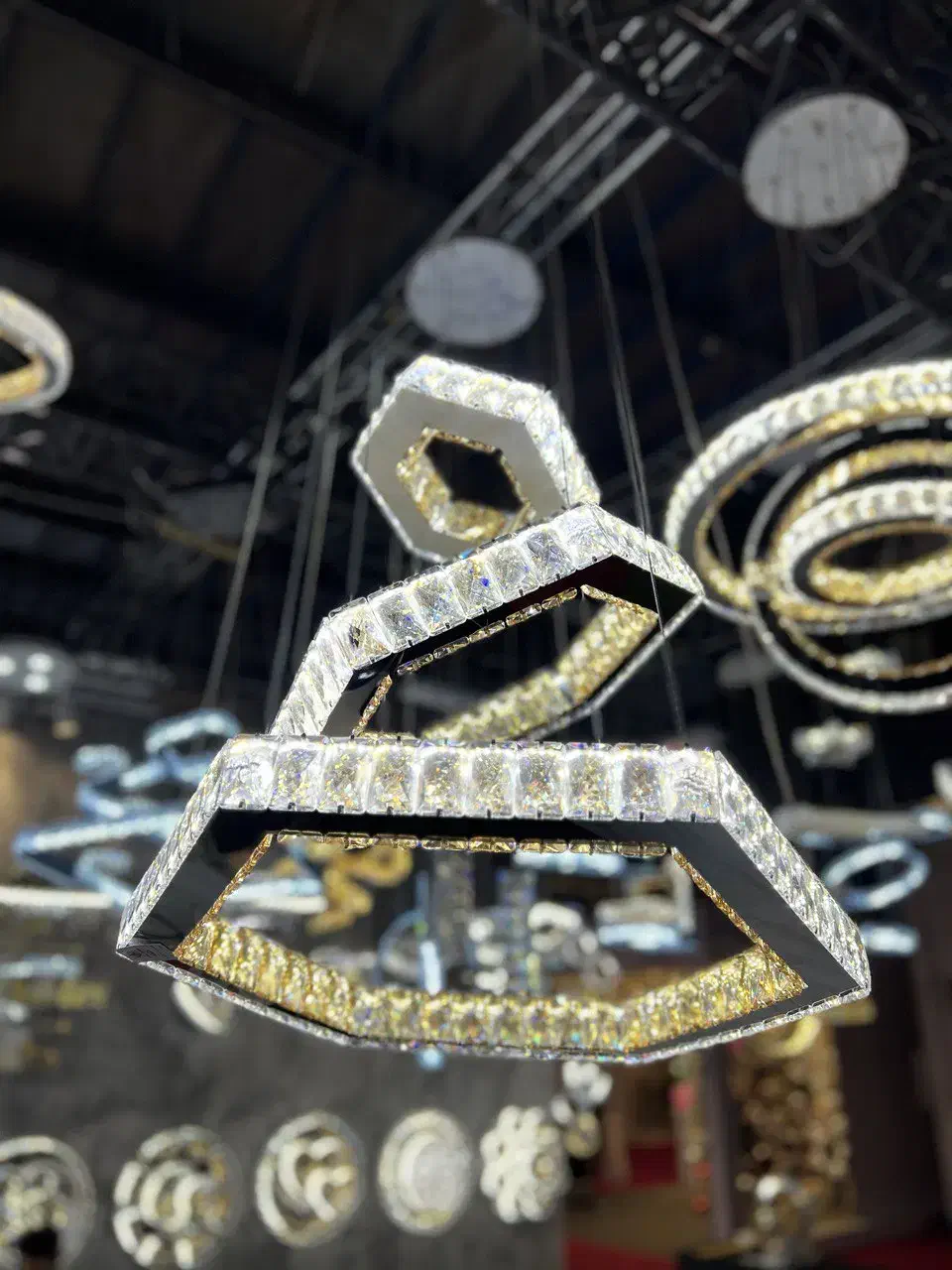 لوسترپر نور|لوستر و چراغ آویز|کرج, کمالشهر|دیوار