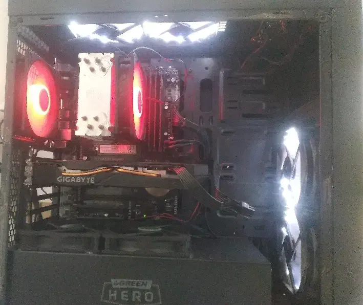 کیس گیمینگ و رندرینگ حرفه ای|رایانه رومیزی|الوند, |دیوار