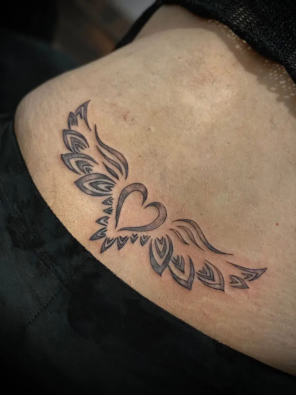 تتو ارتیست|خدمات آرایشگری و زیبایی|شبستر, |دیوار