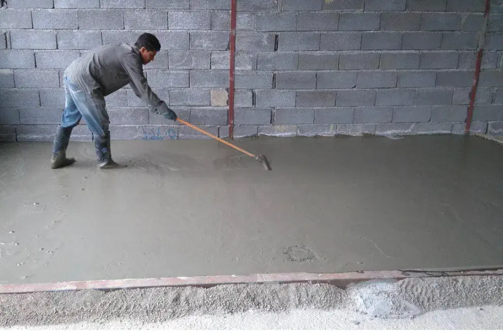 اجرای فوم بتن ذوقی|خدمات پیشه و مهارت|ملایر, |دیوار