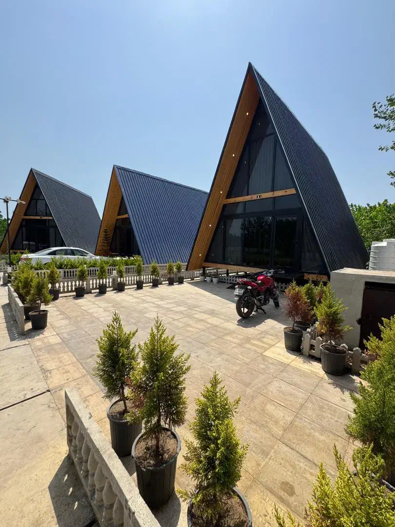 کلبه سوییسی های شهرکی نوساز در تالاب انزلی|اجارهٔ کوتاه‌مدت ویلا و باغ|بندر انزلی, امامزاده|دیوار