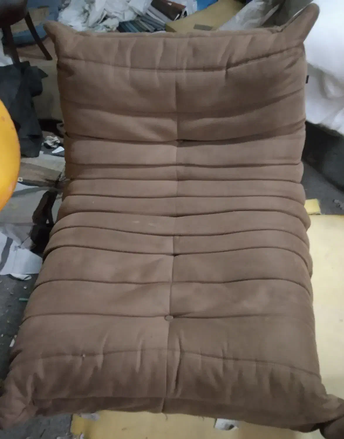 دوعدد مبل راحتی|مبلمان خانگی و میز عسلی|رباطکریم, وهن آباد|دیوار