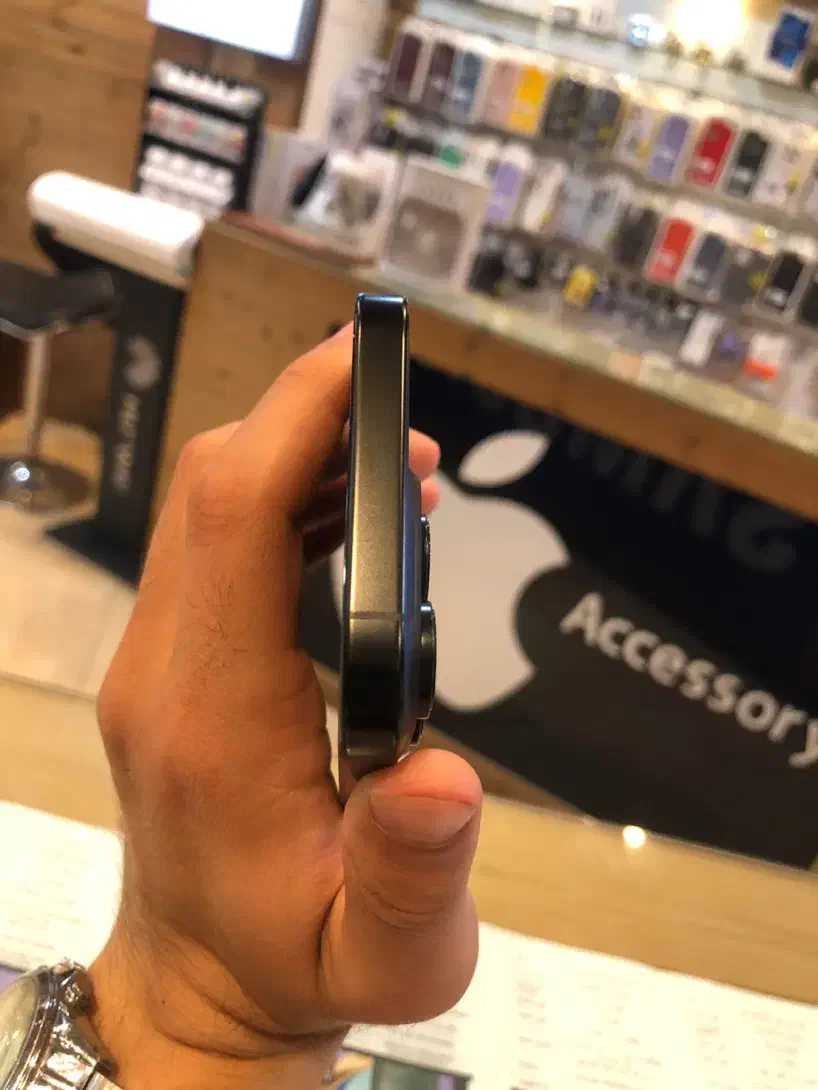 اپل iPhone 16 pro zaa ریجستر شده با حافظه ۲۵۶|موبایل|اصفهان, چرخاب|دیوار