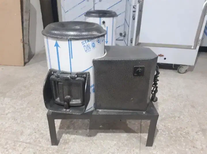 پوست کن سیب زمینی پیاز و گردو|کافی‌شاپ و رستوران|تهران, باشگاه نفت|دیوار