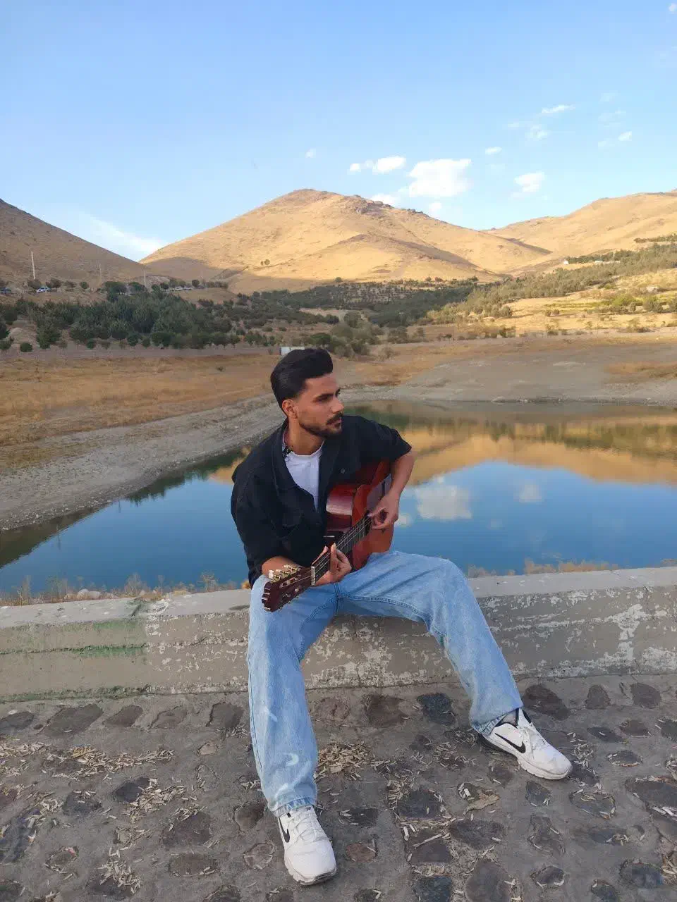 پیرهن|لباس|تهران, بلورسازی|دیوار