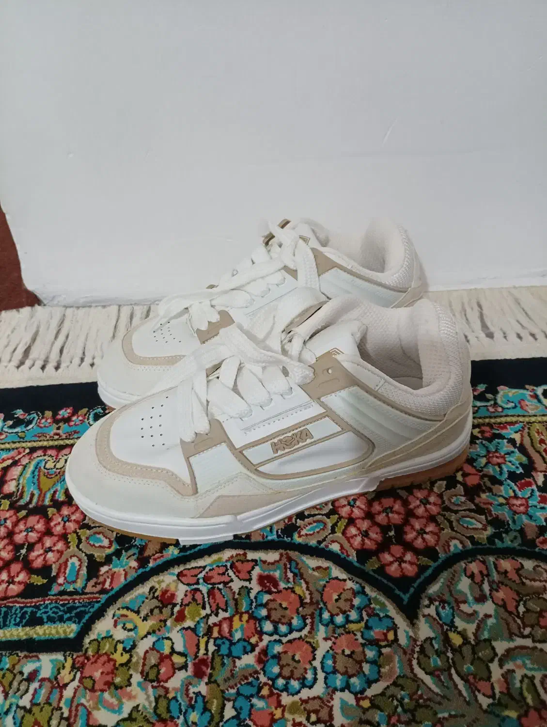 کفش کار|کیف، کفش، کمربند|کلاچای, |دیوار