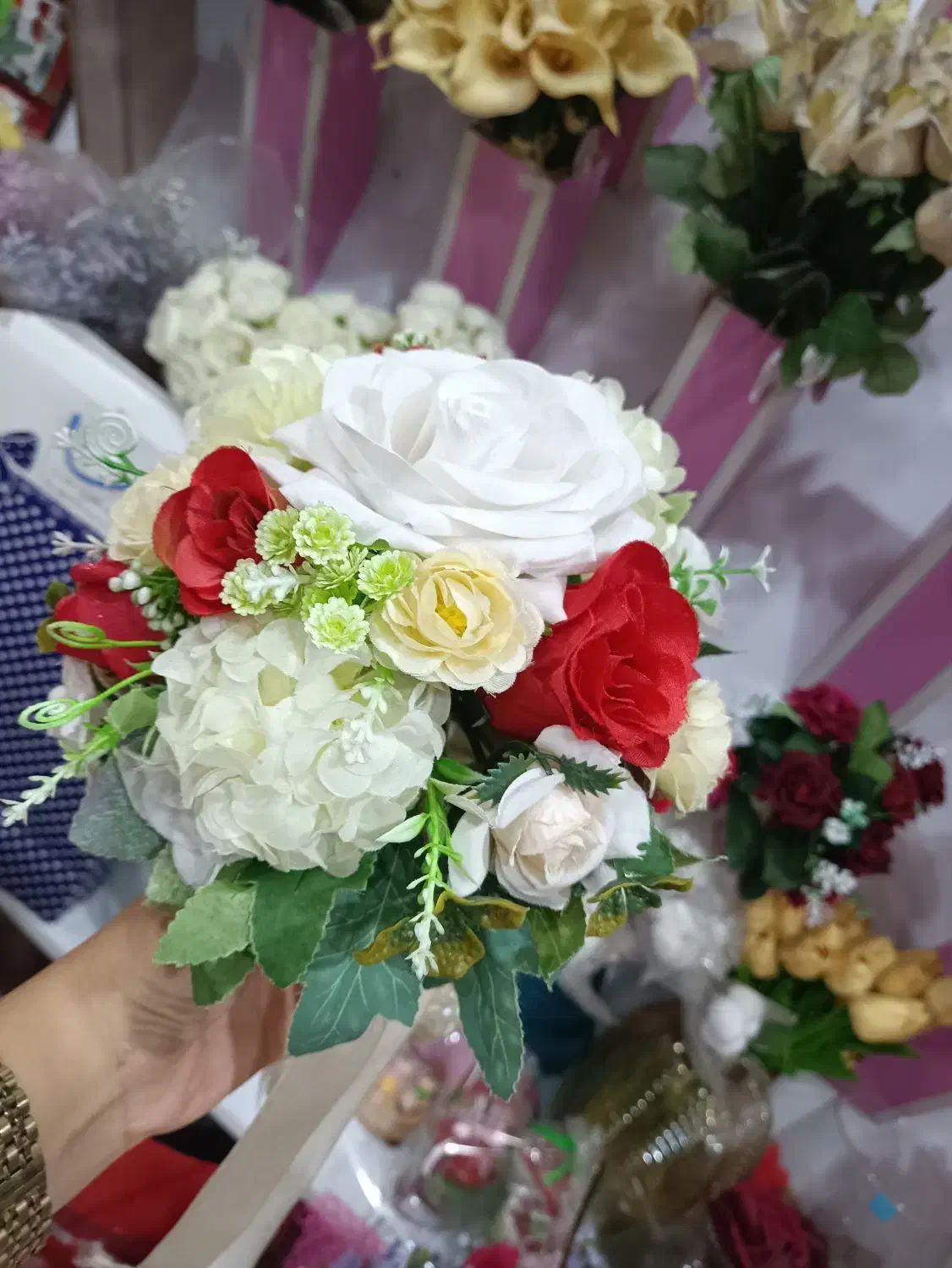 دسته گل عروس زیبا و شیک|گل مصنوعی|بوشهر, |دیوار