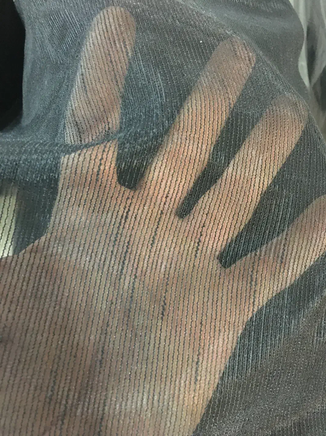 پارچه لباسی سیاه|لباس|بناب, |دیوار