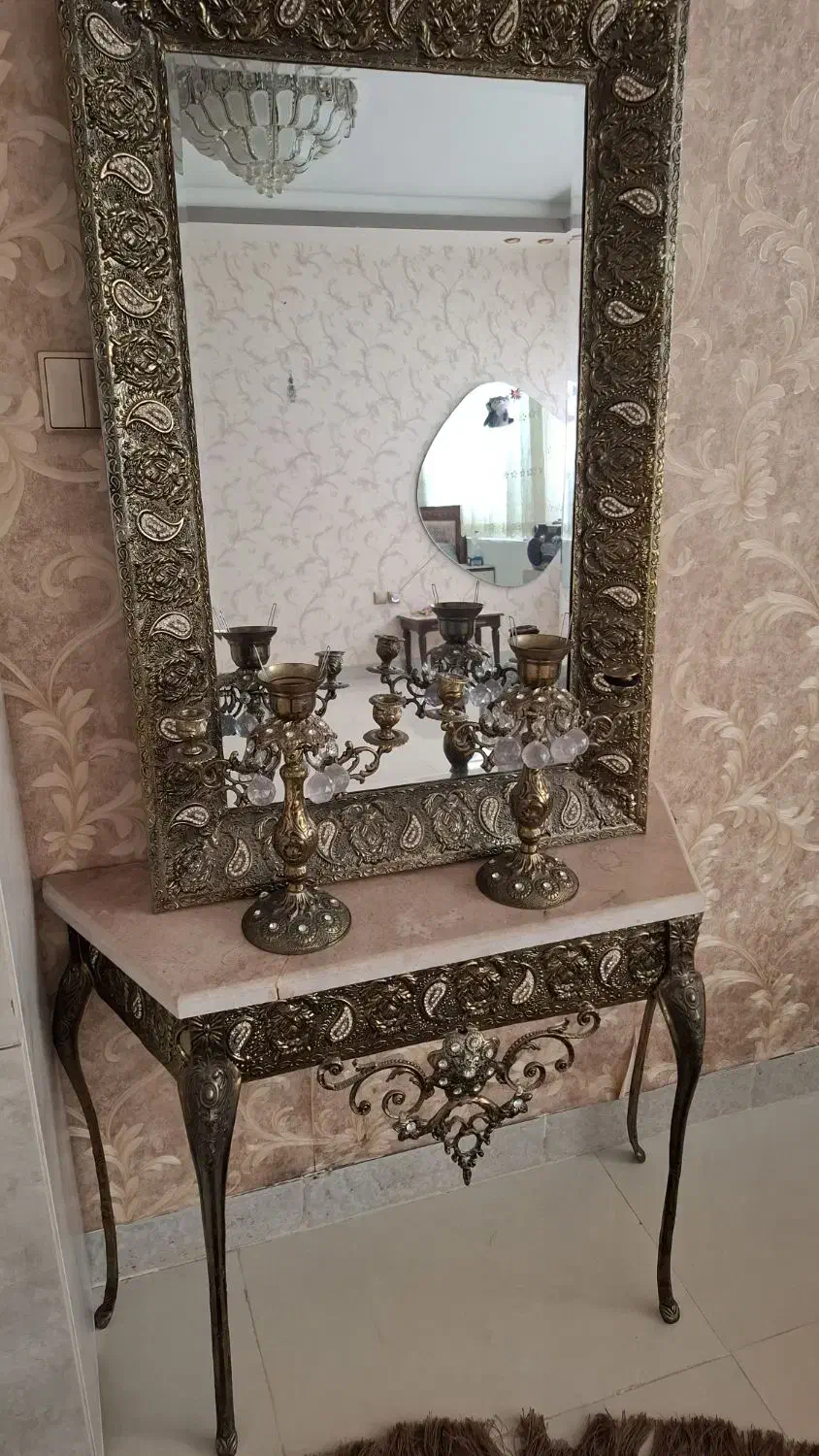 برنزی|آینه|اردبیل, |دیوار