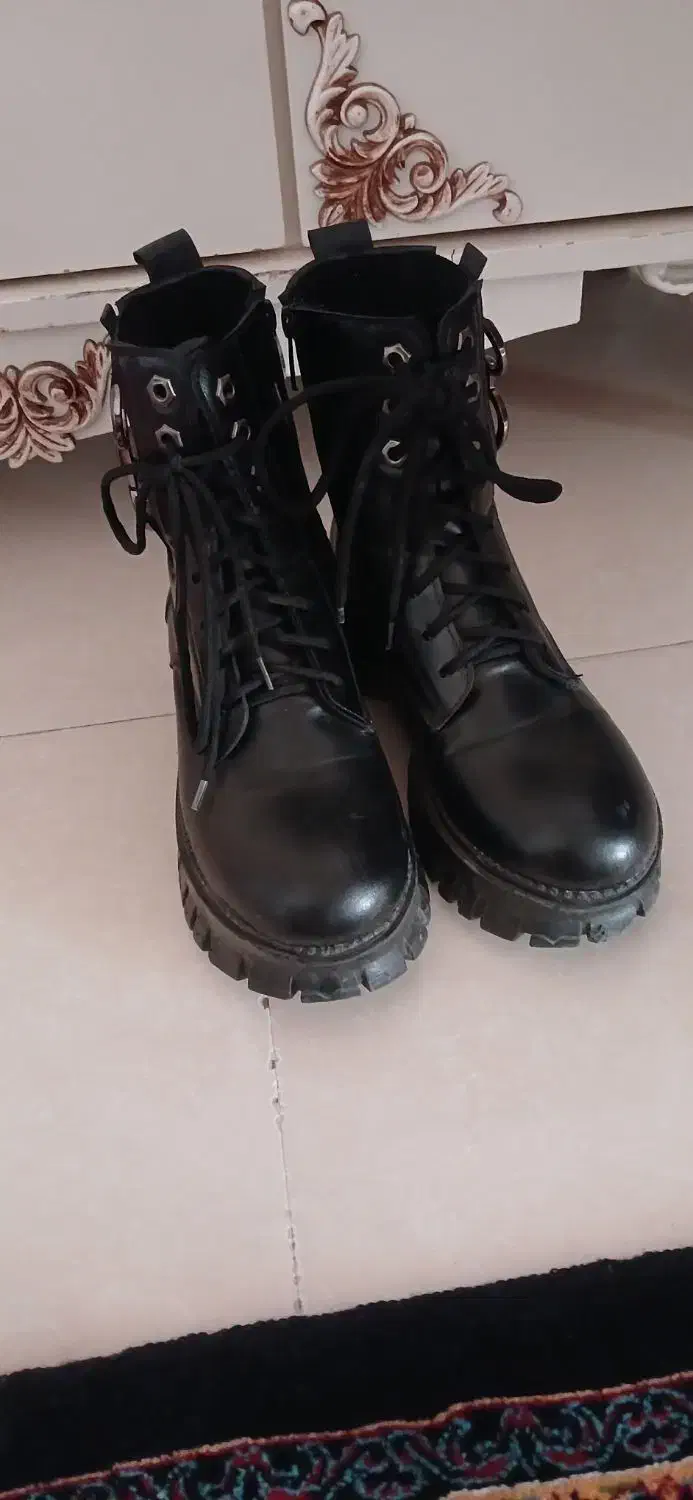 نو نو|کیف، کفش، کمربند|شیروان (لرستان), |دیوار