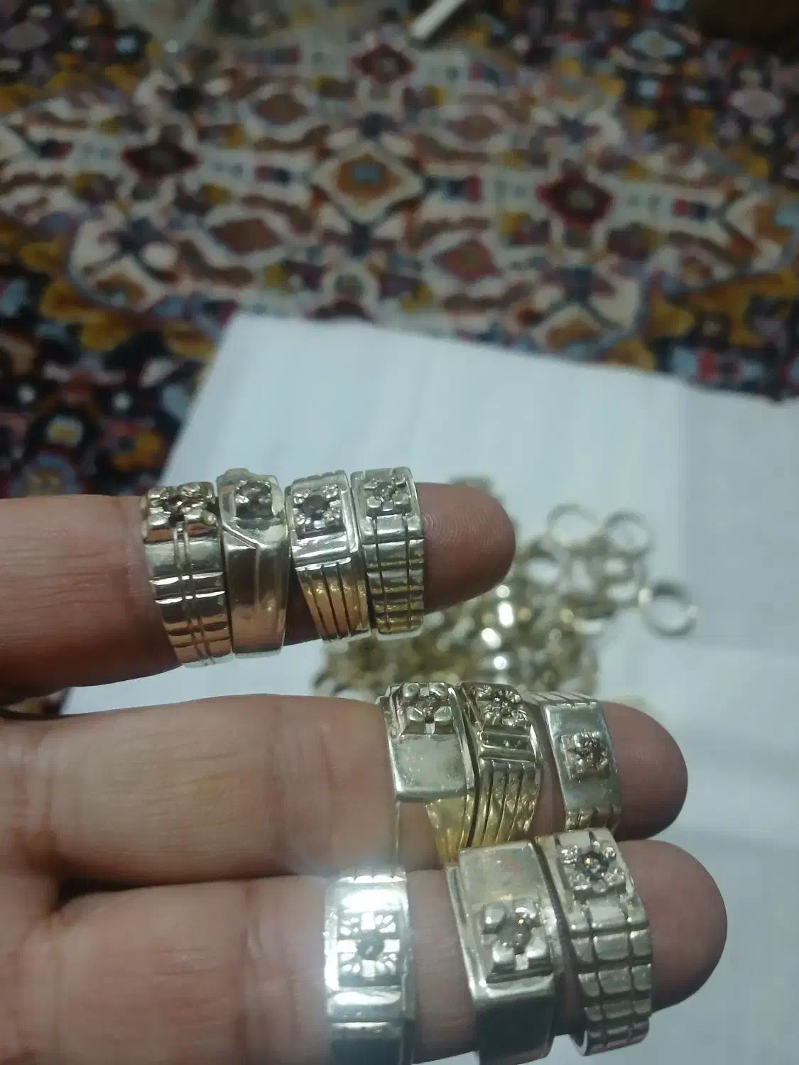 فروش عمده ۹۵ انگشتر نقره برلیان مردانه|جواهرات|قم, الوندیه و گذر صادق|دیوار