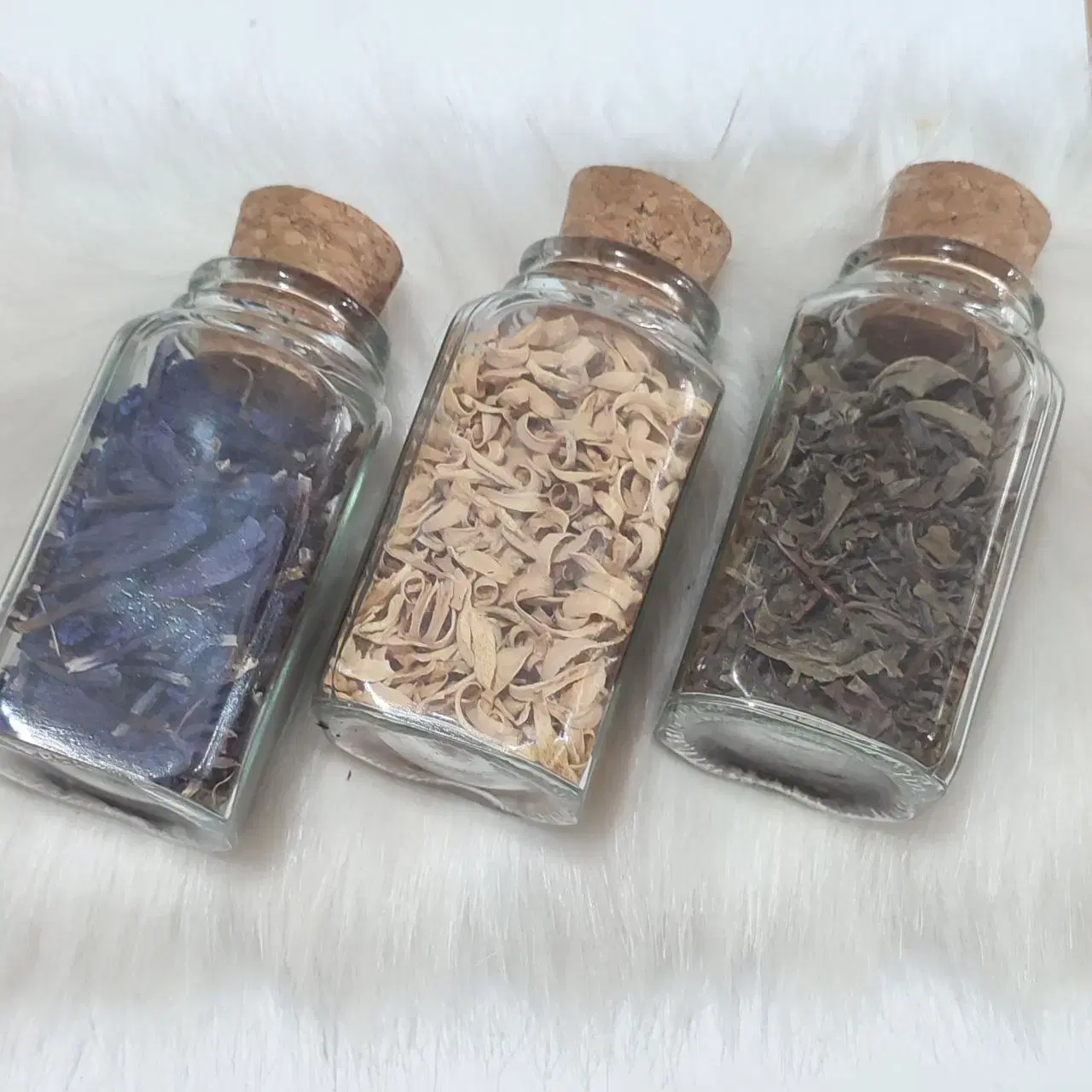 شیشه چهارگوش مک کارتی درب چوب پنبه ای زعفران ادویه|ظروف نگهدارنده، پلاستیکی، یکبارمصرف|تهران, ارامنه|دیوار