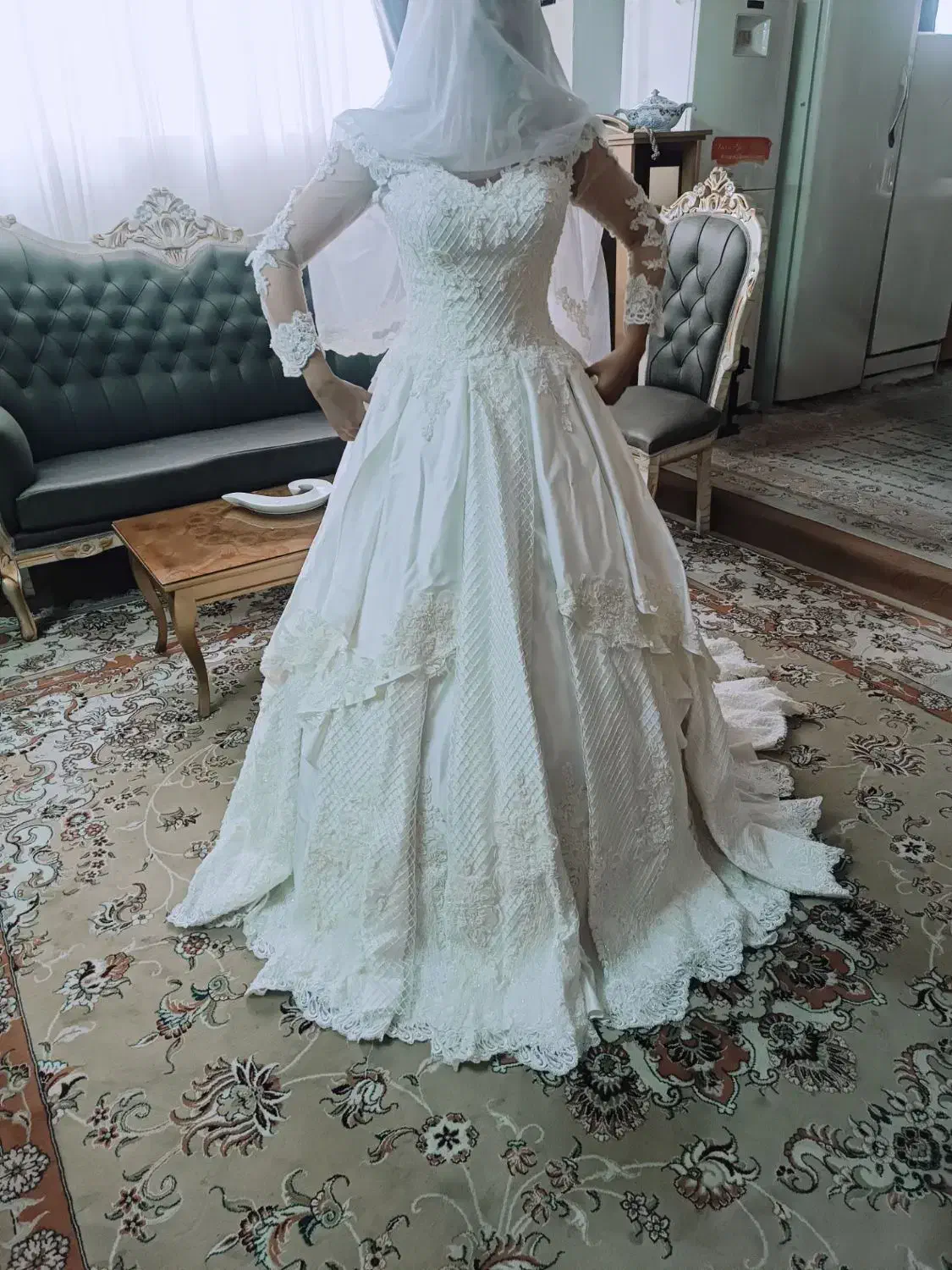 لباس نامزدی و لباس عقد|لباس|مشهد, امامیه (شهرک غرب)|دیوار