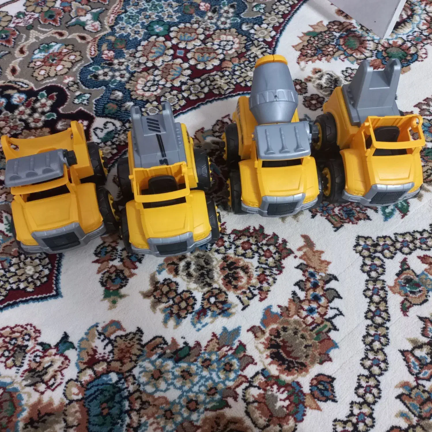 ماشین اسباب بازی ۴۰۰ تومان|اسباببازی بچه|مشهد, ثامن|دیوار