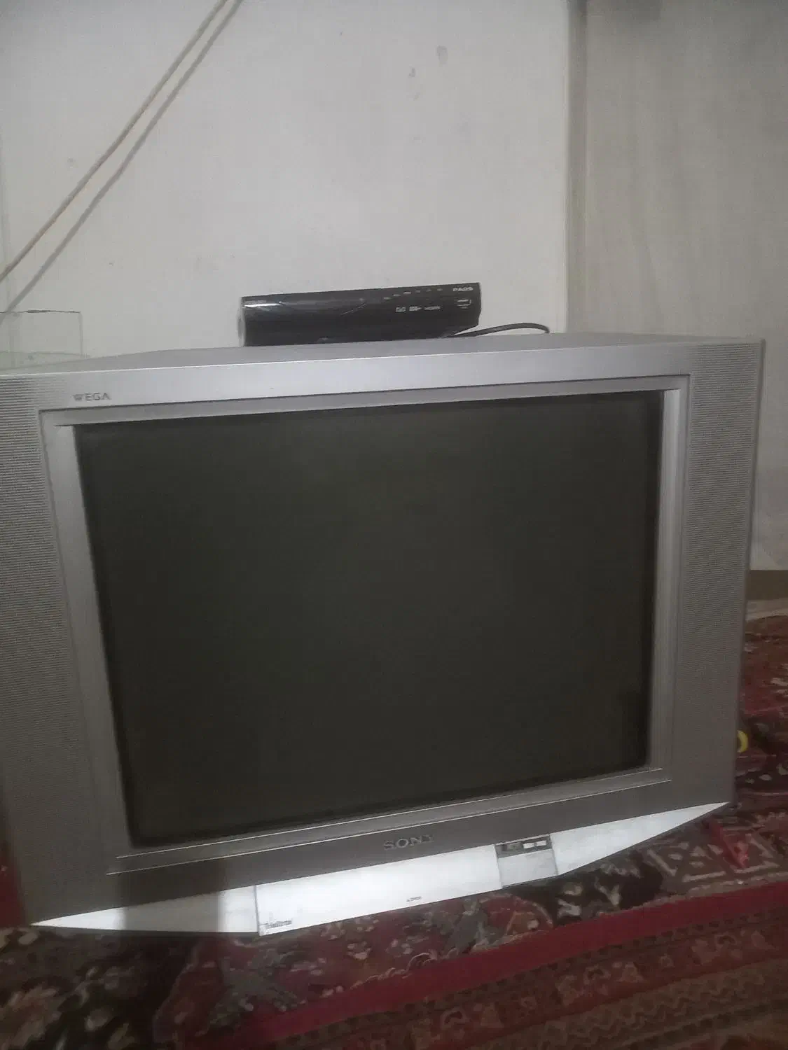 تلوزیون رنگی ۲۱اینچ|تلویزیون و پروژکتور|سبزوار, شرق کال میانی|دیوار