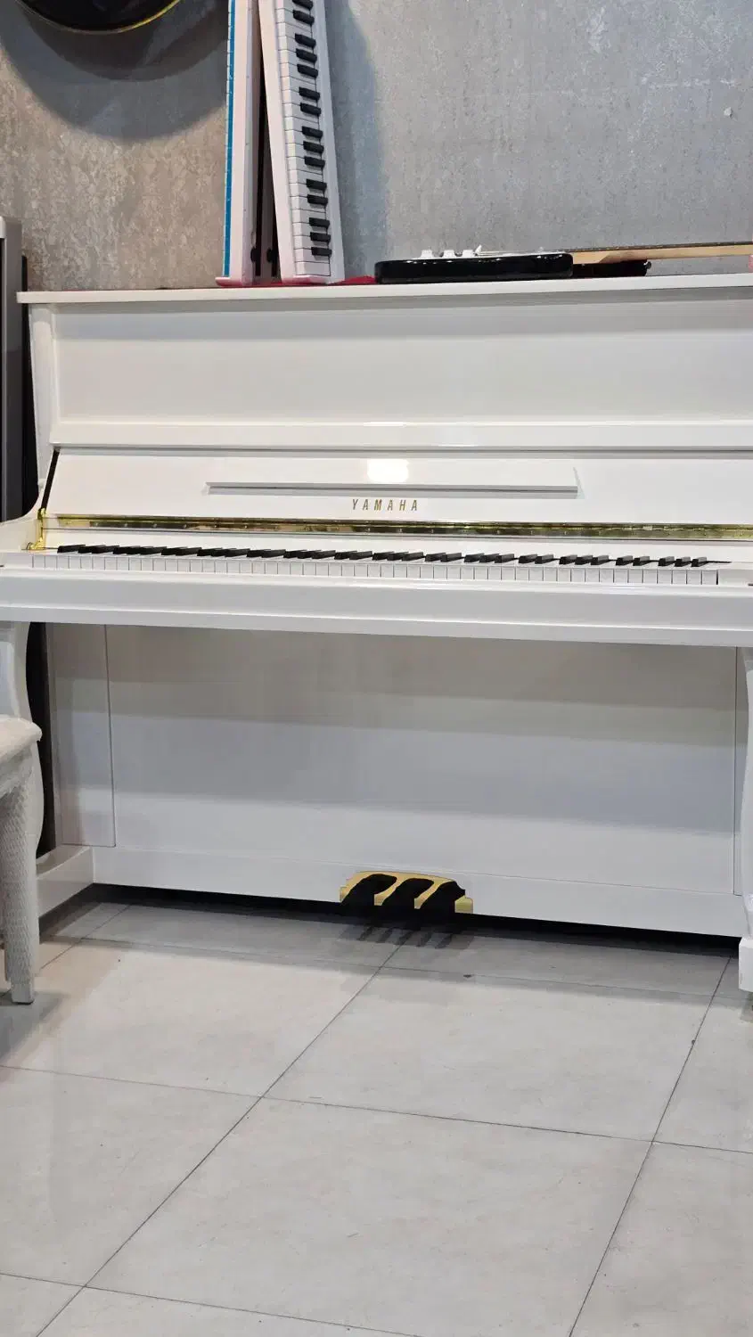 پیانو YAMAHA سفید صدای خالص موسیقی|پیانو، کیبورد، آکاردئون|اهواز, زیتون کارمندی|دیوار