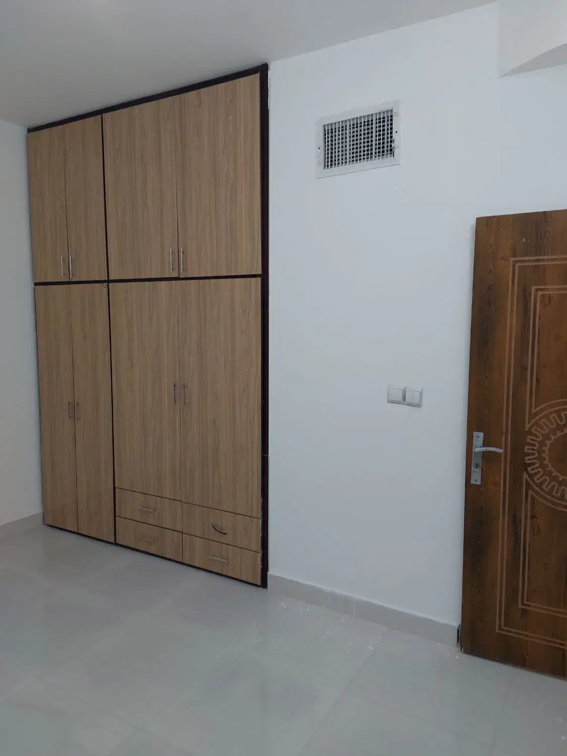 واحد آپارتمان ۱۳۰ متری سه خواب خیابان امام رضا|اجارهٔ آپارتمان|مشهد, کوشش|دیوار