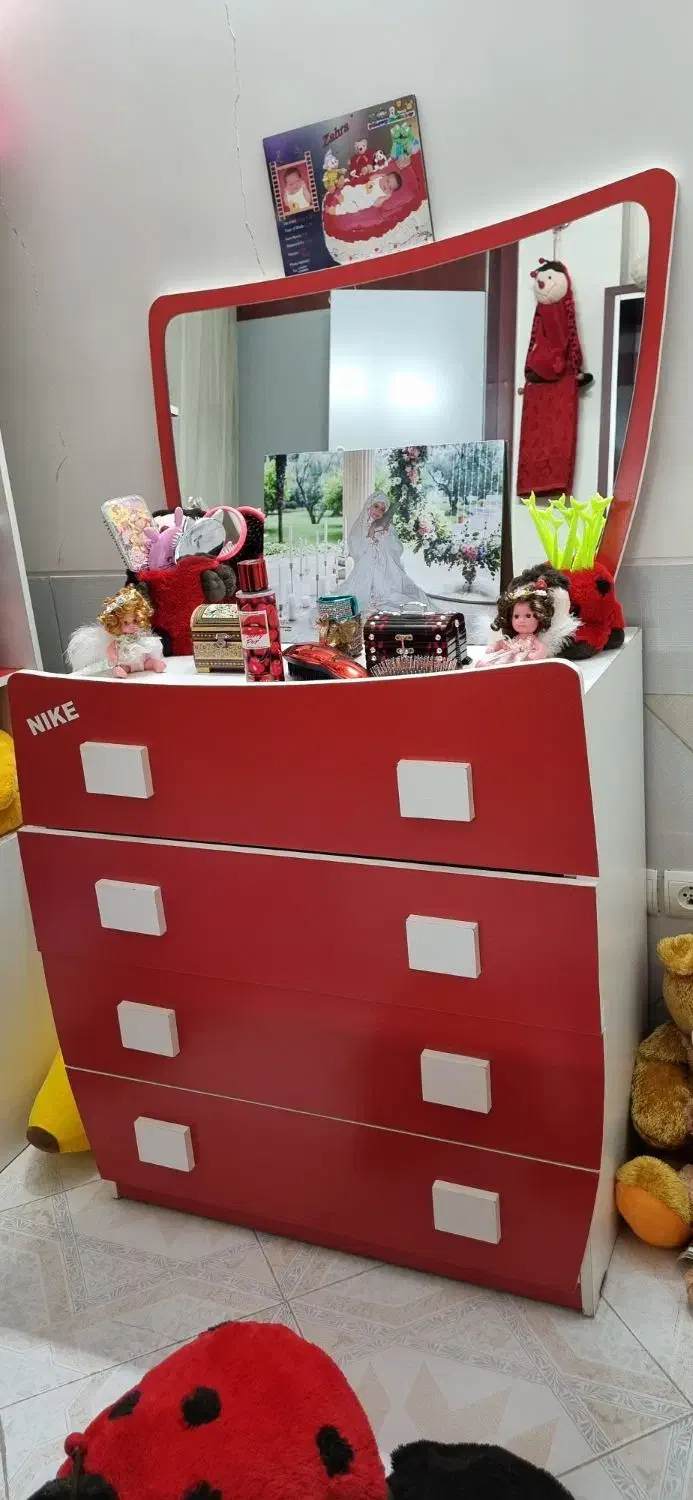 سرویس خواب دخترونه|تخت و سرویس خواب|پیر بکران, |دیوار