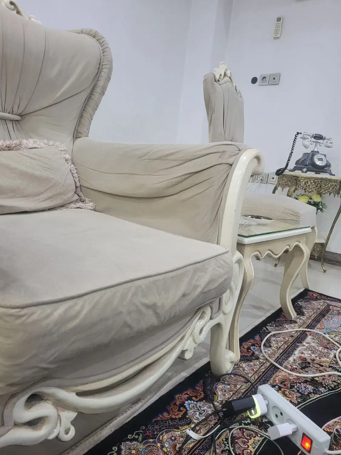 مبل کلاسیک|مبلمان خانگی و میز عسلی|رشت, ولکس|دیوار