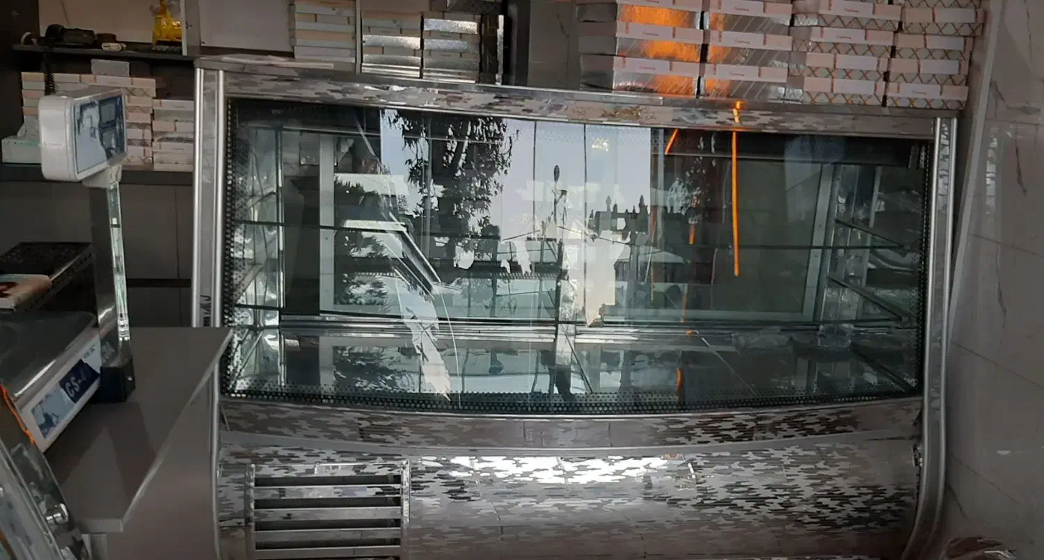 یخچال و ویترین شیرینی فروشی|یخچال و فریزر|ملایر, |دیوار