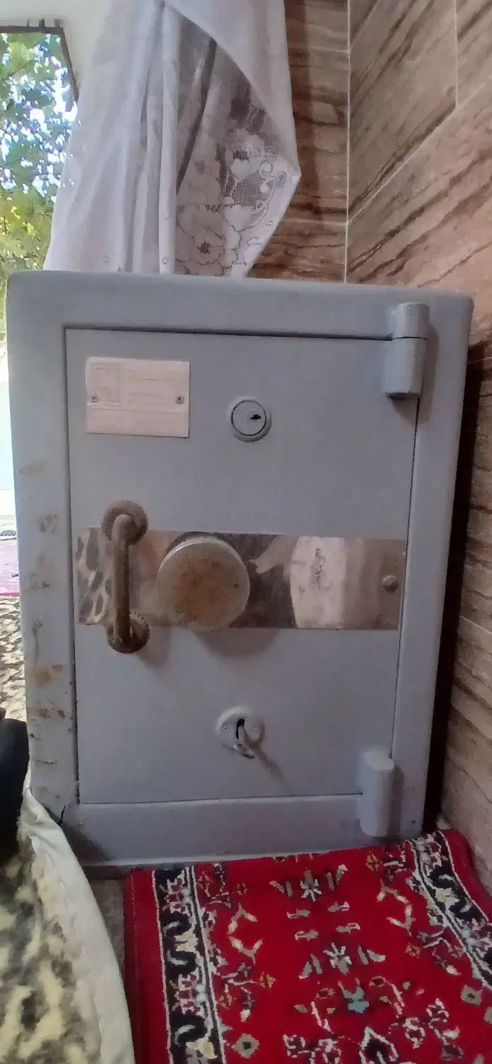 گاو صندوق 80 کیلو به بالا|دفتر کار|گنبد کاووس, |دیوار