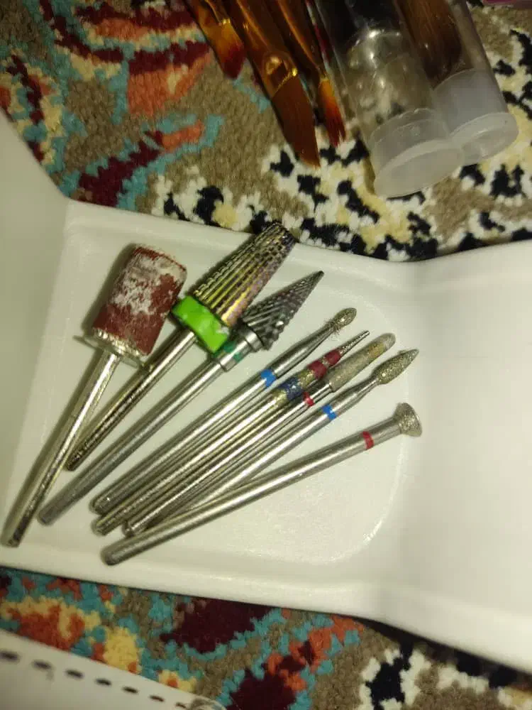 وسایل کاشت ناخن|آرایشی، بهداشتی، درمانی|نظرآباد, شهرک سید جمال الدین|دیوار