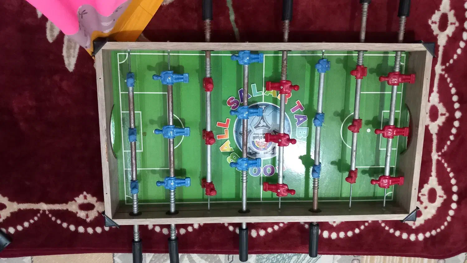 سلام فوتبال دستی تمیز زیاد استفاده نشده|اسباببازی|رشت, حاجی آباد|دیوار