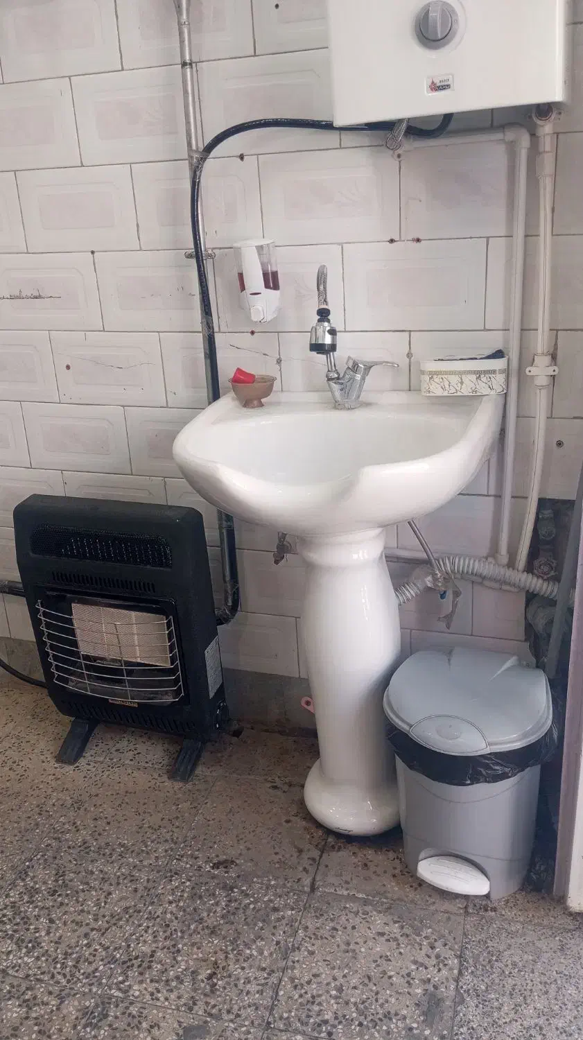 وسایل آرایشگاه مردانه|آرایشگاه و سالنهای زیبایی|تکاب, |دیوار