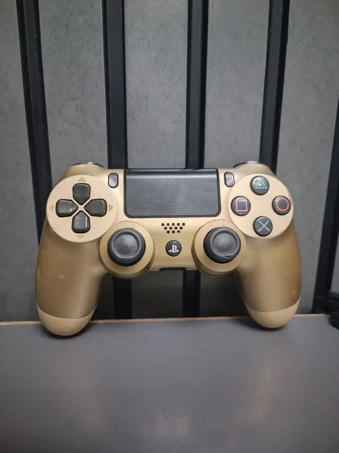 دسته ps4 رنگ طلایی|کنسول، بازی ویدئویی و آنلاین|مشهد, طلاب|دیوار