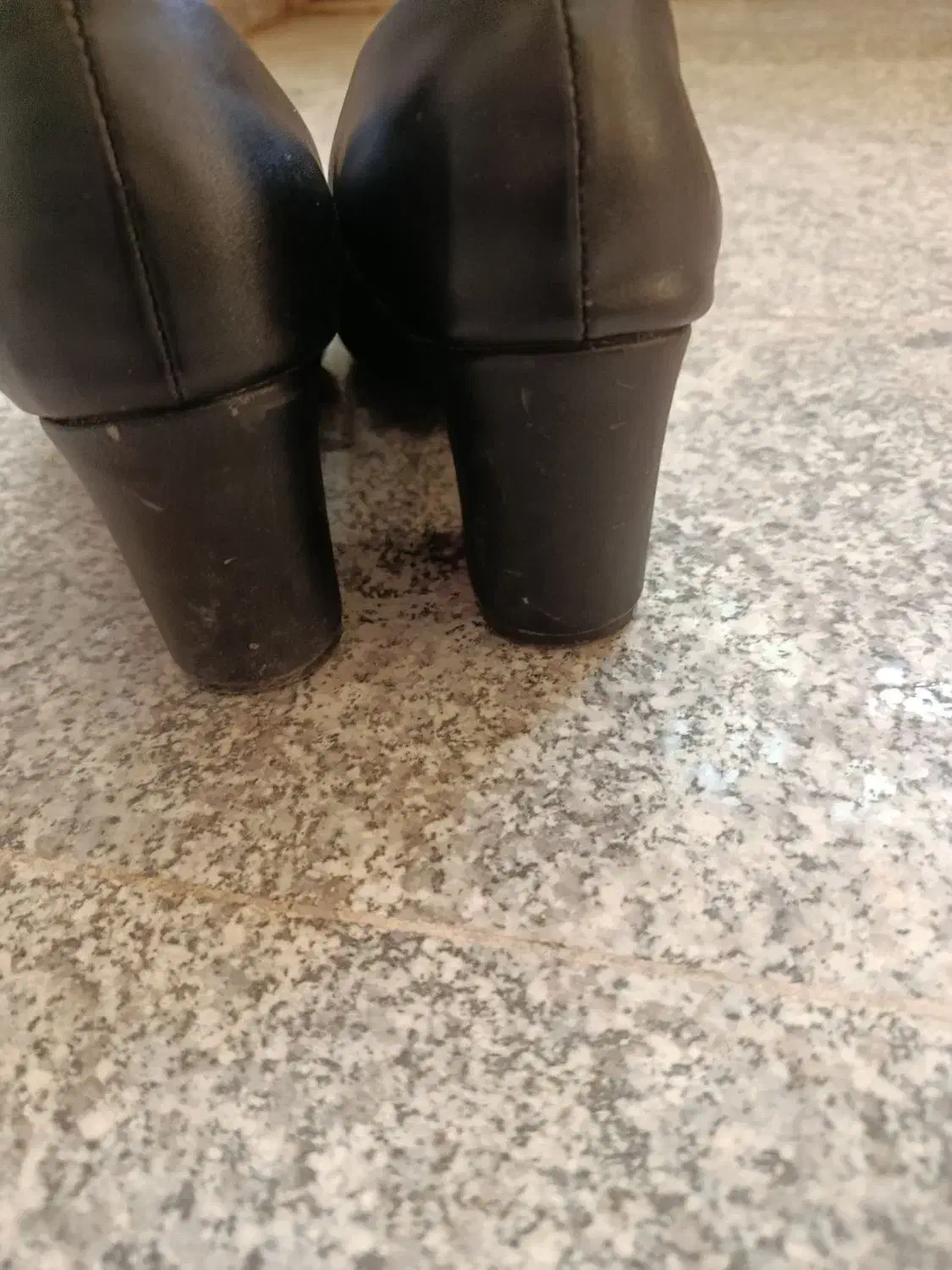 کفش مجلسی|کیف، کفش، کمربند|دورود, |دیوار