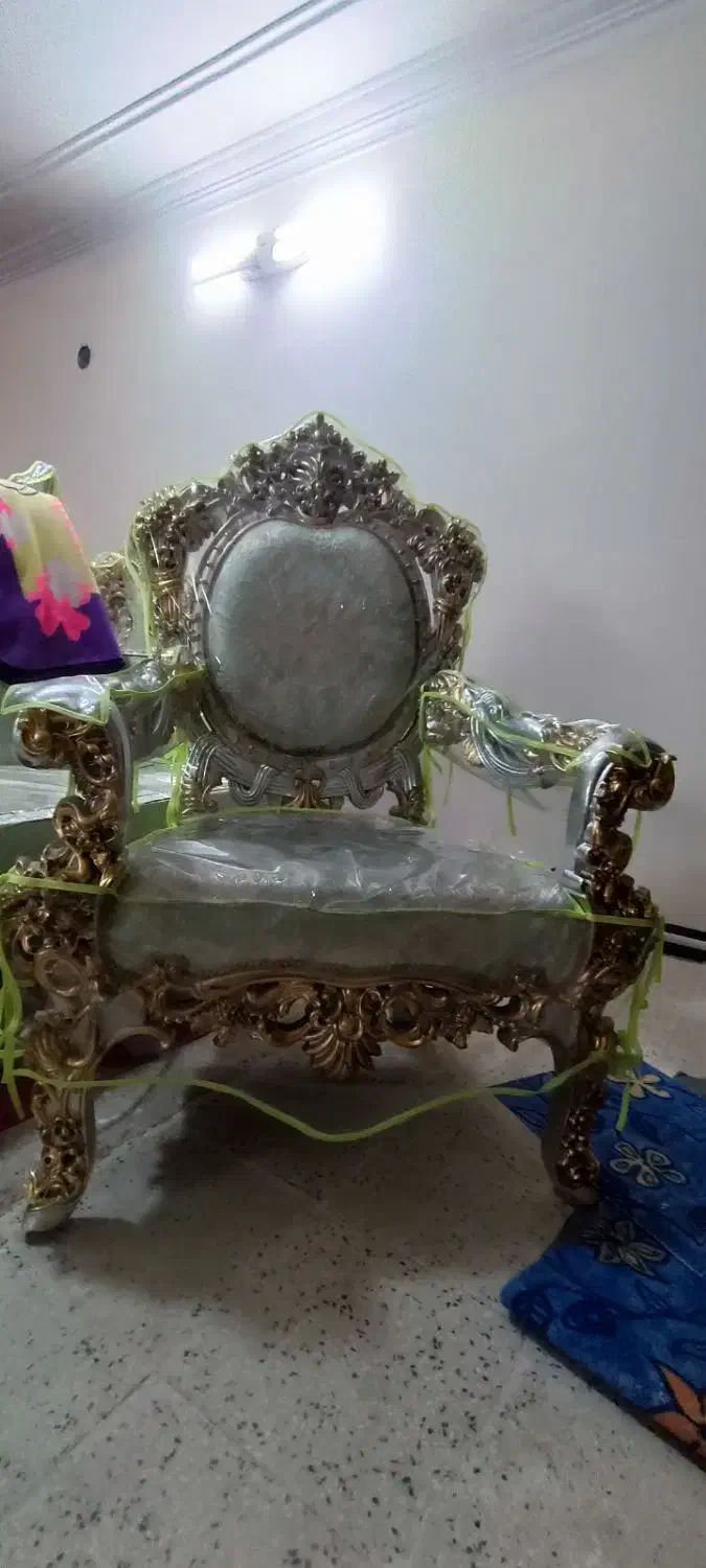 یک سرویس مبل ۹ نفره استیل|مبلمان خانگی و میز عسلی|تهران, شهرک طالقانی|دیوار